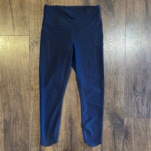 Athleta Pacesetter 7/8 Tight Leggings Size Medium Navy Blue